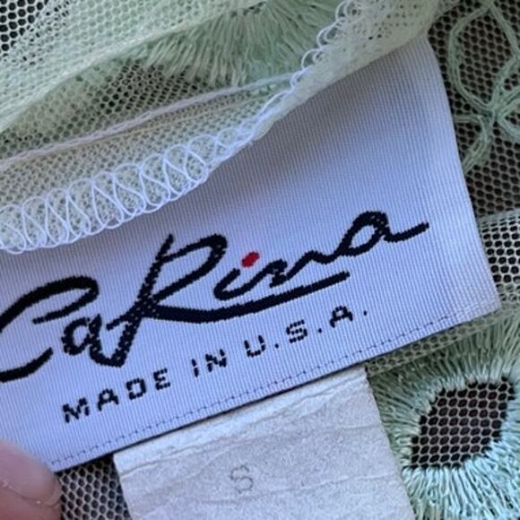 Vintage CaRina Made in U.S.A. Green Blouse Lace Sleeveless Round Neck Sheer S - Picture 2 of 3